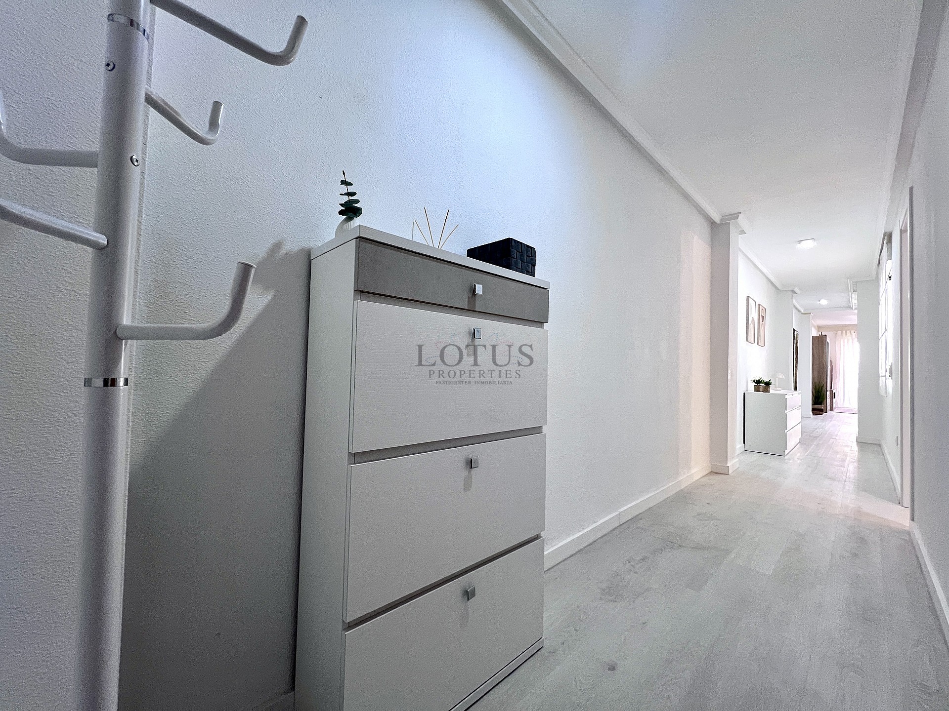 Lägenhet endast 60 meter från Playa de los Locos – Torrevieja - Lotus Properties