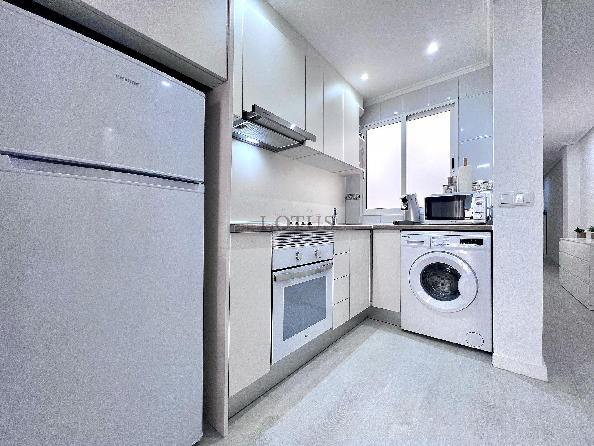 Lägenhet endast 60 meter från Playa de los Locos – Torrevieja - Lotus Properties