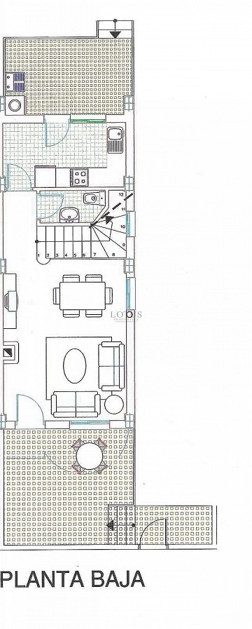 Charmigt radhus med tre sovrum och gemensam pool – nära allt du behöver! - Lotus Properties