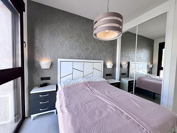 Exklusiv hörn tak-bungalow med 3 sovrum i Los Balcones - Lotus Properties