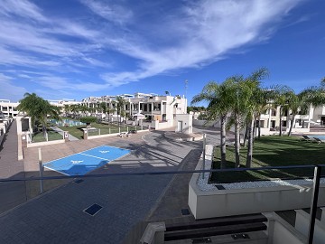 Exklusiv hörn tak-bungalow med 3 sovrum i Los Balcones - Lotus Properties